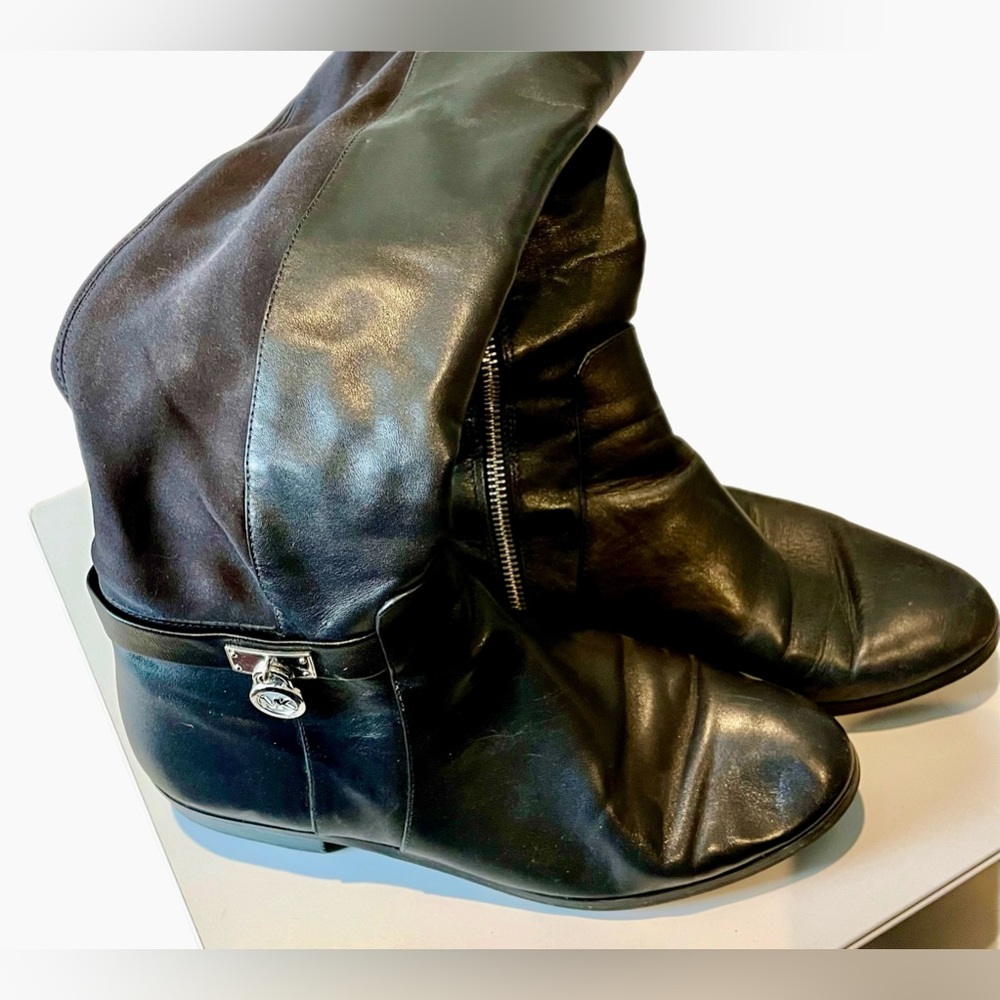 Michael Kors black leather knee high boot w/ stretch fabric on back side, size 8